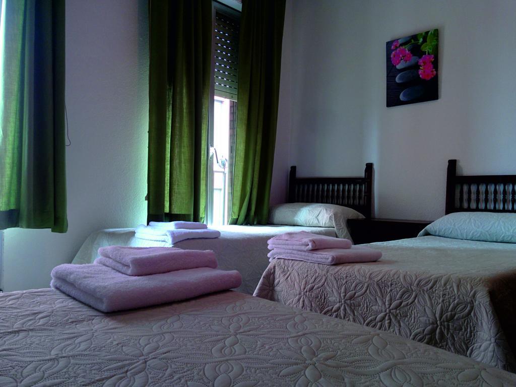 Hostal Santa Barbara Toledo Room photo